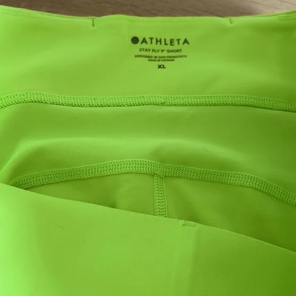 NWOT Athleta Stay Fly 9” Biker Shorts - Picture 7 of 9